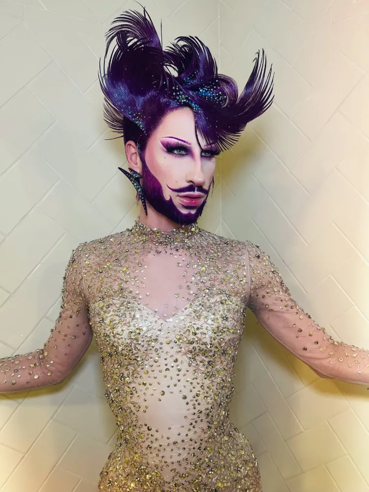 Artistes partenaires : drag queen, strip-tease, danseuses, magicien 1 Eden, artiste drag queen